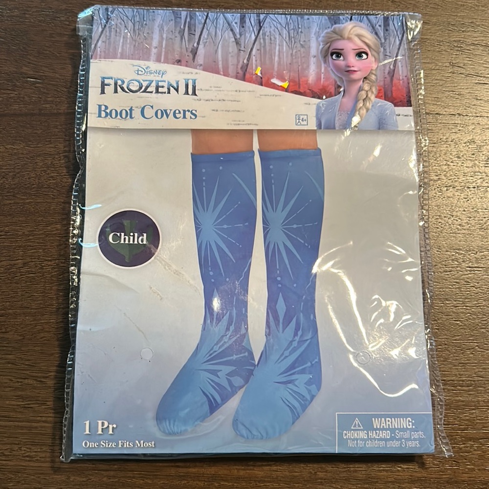NWOT in package Frozen Elsa Boot Covers
